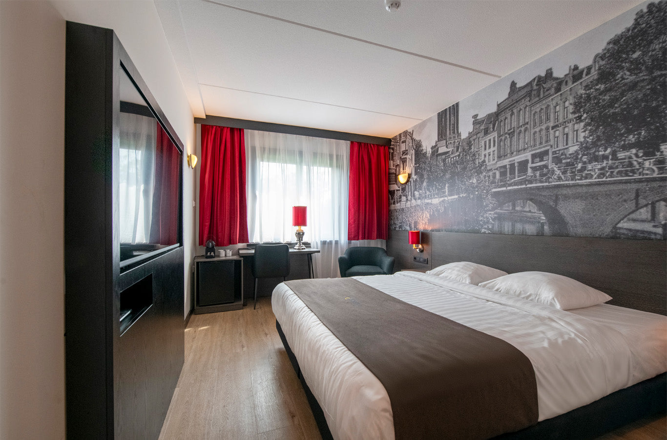Bastion hotelovernachting incl. ontbijt voor 2 pers. - afbeelding 22