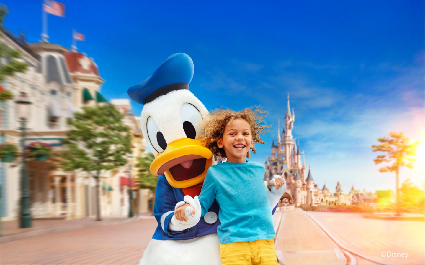 Tickets Disneyland Paris incl. Donald Duck kleurplaten - afbeelding 1